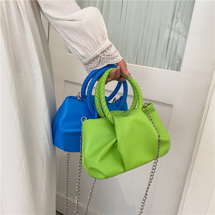 Portable Cloud Underarm Pleated Tote - Stylish Chain Crossbody Bag for Women snake - label