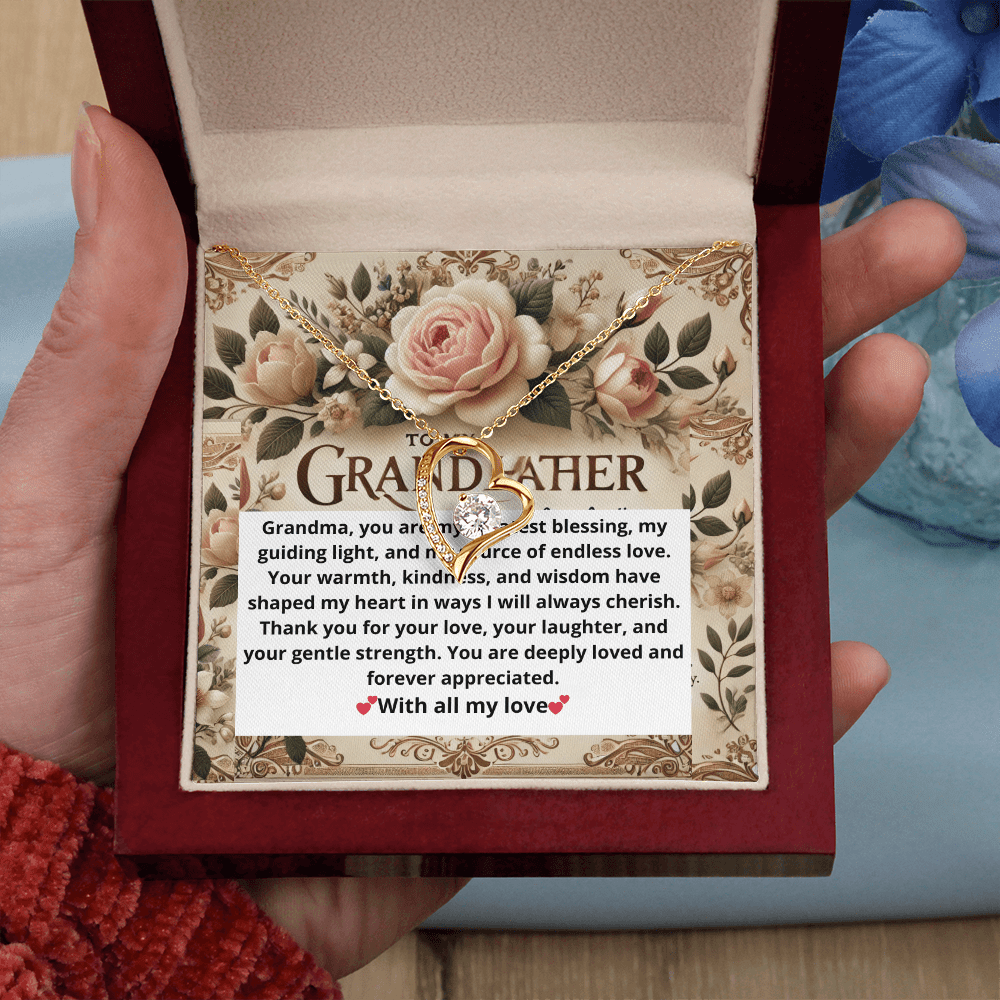 Forever Love Necklace – A Heartfelt Gift for Grandmothers snake - label