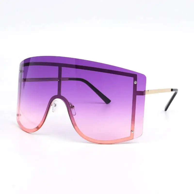 Cristina Sunglasses for Stylish UV Protection with Trendy Design snake - label