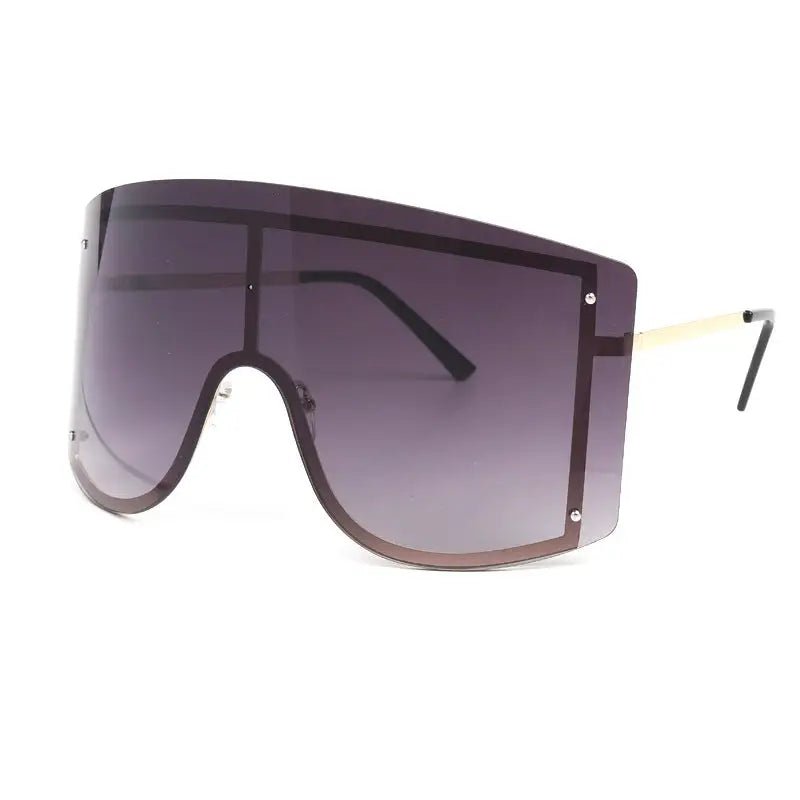 Cristina Sunglasses for Stylish UV Protection with Trendy Design snake - label