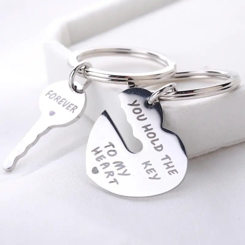 Heart - Shaped Keychain with Trendy Letter Designs - Stainless Steel - Individual Packing snake - label