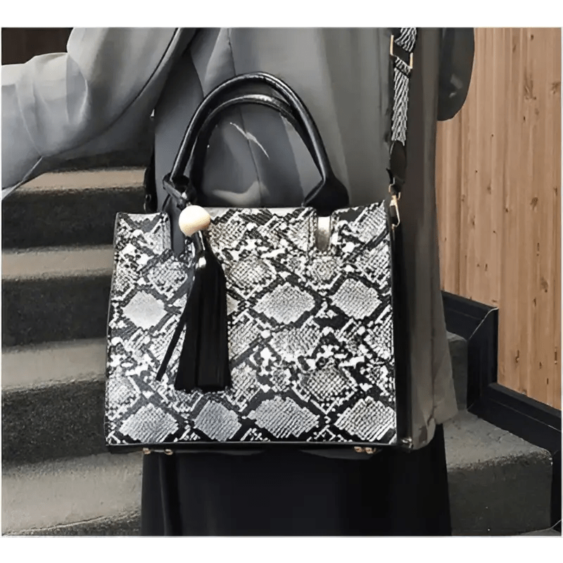 Snakeskin : A Study of Leather