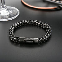 Men's Titanium Steel Vintage Bracelet - Stylish Stainless Steel Round Mill Design