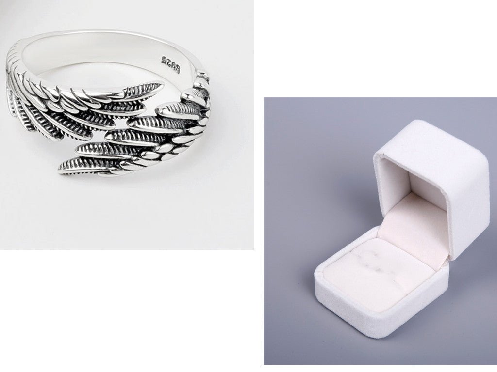 Angel Wings Love Couple Silver Ring - Elegant Plain Design for Romantic Gifts snake - label