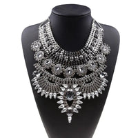 Alloy Diamond Necklace with Flower Design & Diamond Sparkle - snake - label