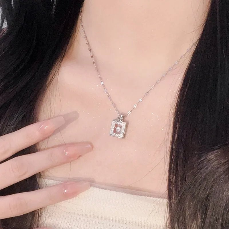 Luxury Perfume Bottle Necklace snake - label