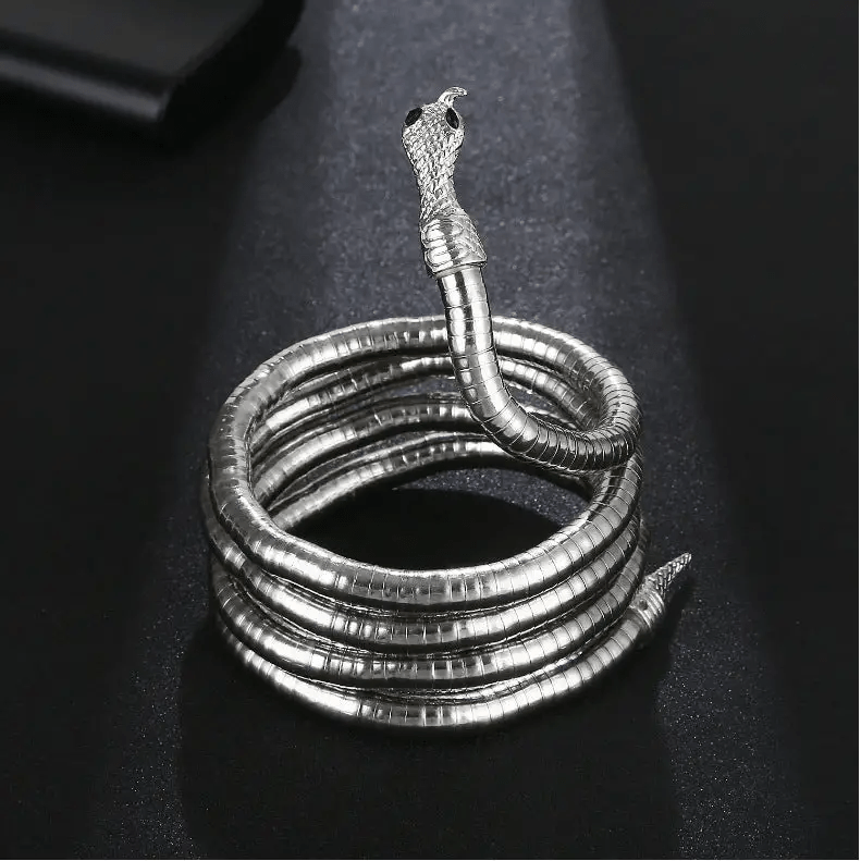 Classy Collar Alloy Necklace with 6mm*900mm Chain & Eye - Catching Designs snake - label