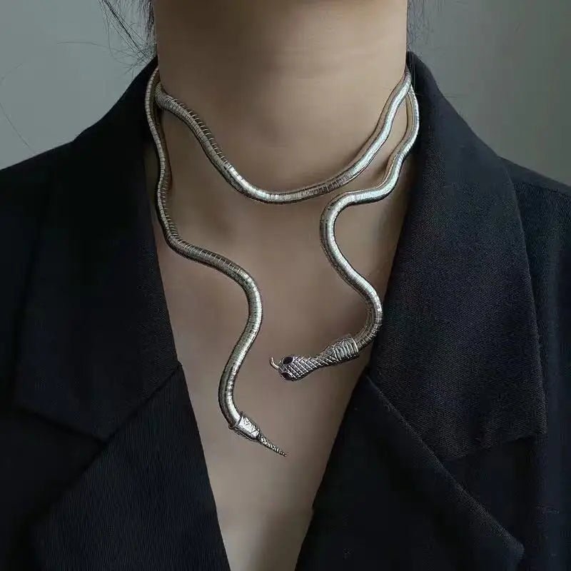 Classy Collar Alloy Necklace with 6mm*900mm Chain & Eye - Catching Designs snake - label