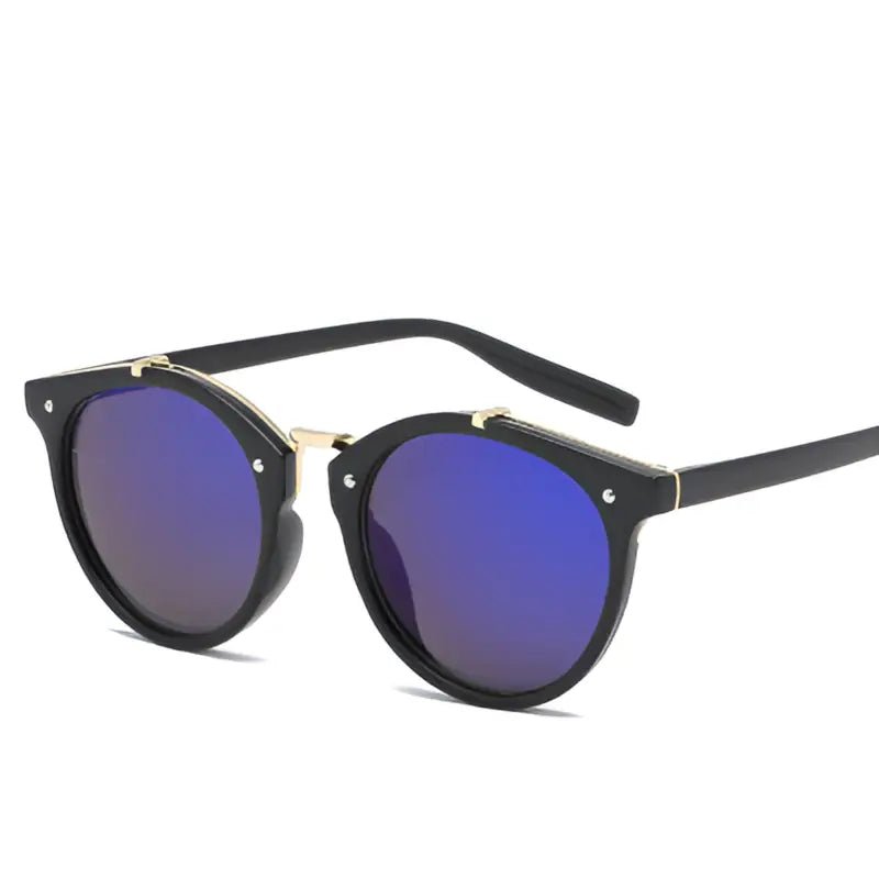 Cordelia UV400 Protected Lightweight Sunglasses with Adjustable Frame snake - label