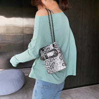 Crossbody Snake Bag with Trendy Korean Design & Snake Pattern Chain snake - label