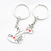 Heart - Shaped Keychain: Elegant Silver Design, Zinc Alloy Material, Ideal Gift snake - label