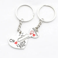 Heart - Shaped Keychain: Elegant Silver Design, Zinc Alloy Material, Ideal Gift - snake - label