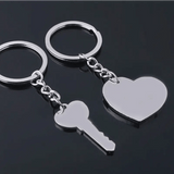 Heart - Shaped Keychain: Elegant Silver Design, Zinc Alloy Material, Ideal Gift snake - label