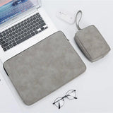 Laptop Bag 14: Stylish PU Leather Bag with Shock - Resistant Design snake - label