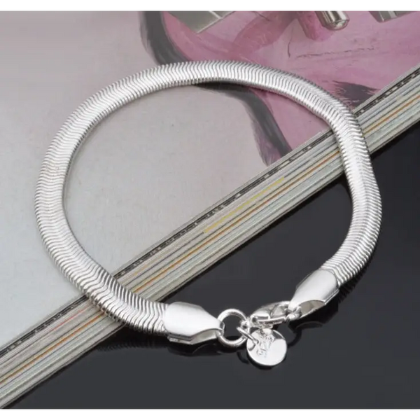 Snake Bracelet Silver: Elegant 20cm Silver Bracelet - Sleek Design - snake - label