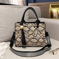 Snake Hand Bag: Chic Compact Women's PU Shoulder Bag with Various Storage Options snake - label