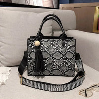 Snake Hand Bag: Chic Compact Women's PU Shoulder Bag with Various Storage Options snake - label