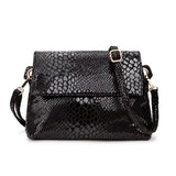 Snake Pattern Small Bag with Trendy Design & Spacious Interior - 23x20x5.5 CM snake - label