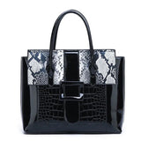 Snake Pattern Women's Shoulder Bag with Snake Design - Stylish 30x26x12cm Kelly Bag snake - label