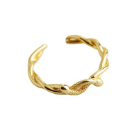 Snake Twisted Rope Ring with Exotic Live Species Design snake - label