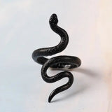 Spirit Snake Ring in Black Zinc Alloy Retro Style - Mystique & Elegance snake - label