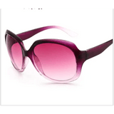 Stylish Ladies Sunglasses with UV Protection & Glamorous Design snake - label