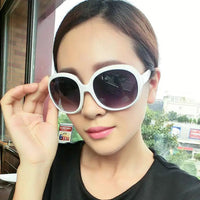 Stylish Ladies Sunglasses with UV Protection & Glamorous Design snake - label