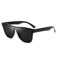 Sunglasses Goggles: Polarized Lenses, High - Quality PC Frame, & Fashionable Design snake - label